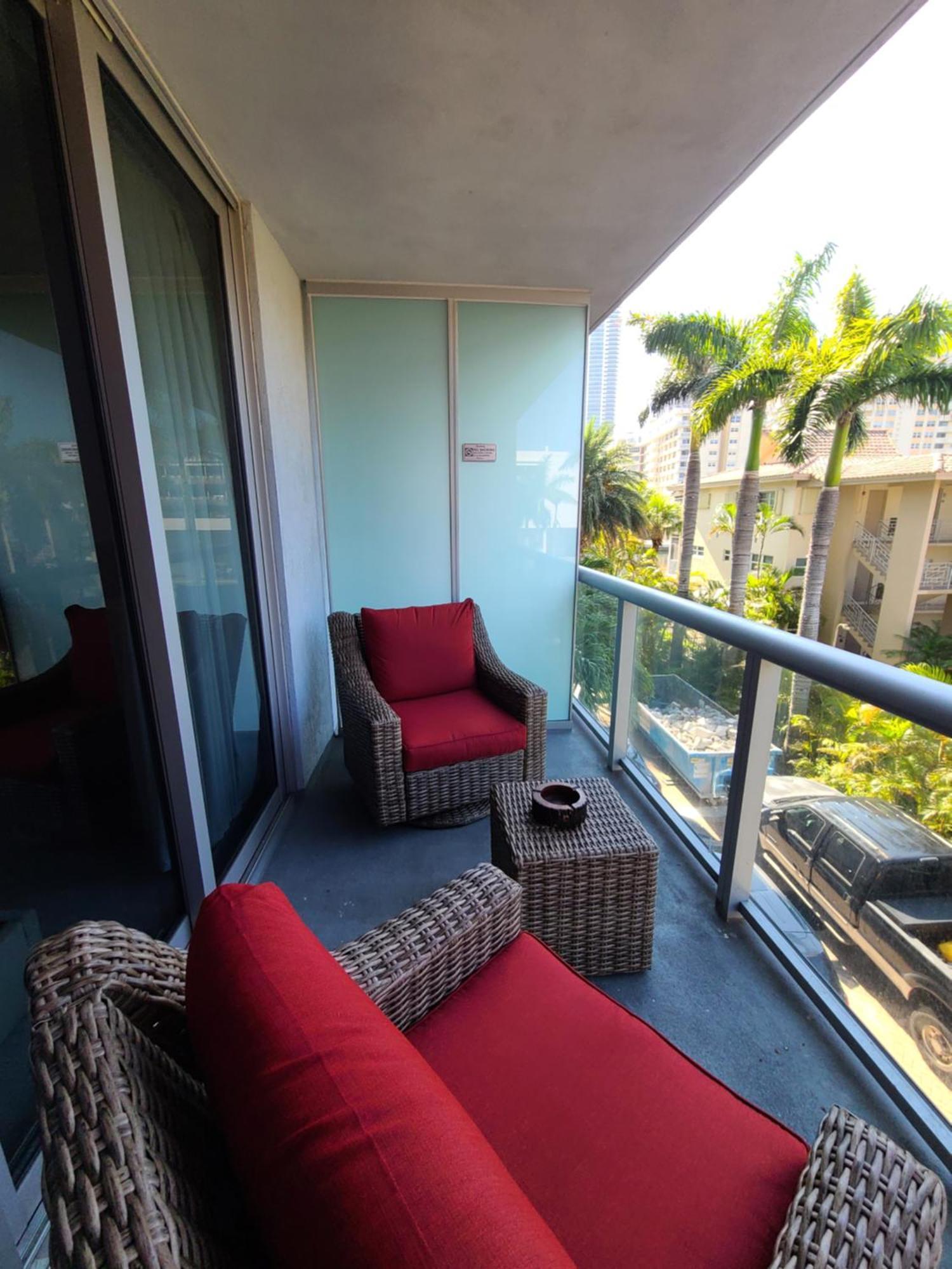 Beachwalk Resort & Condos Hallandale Beach Room photo