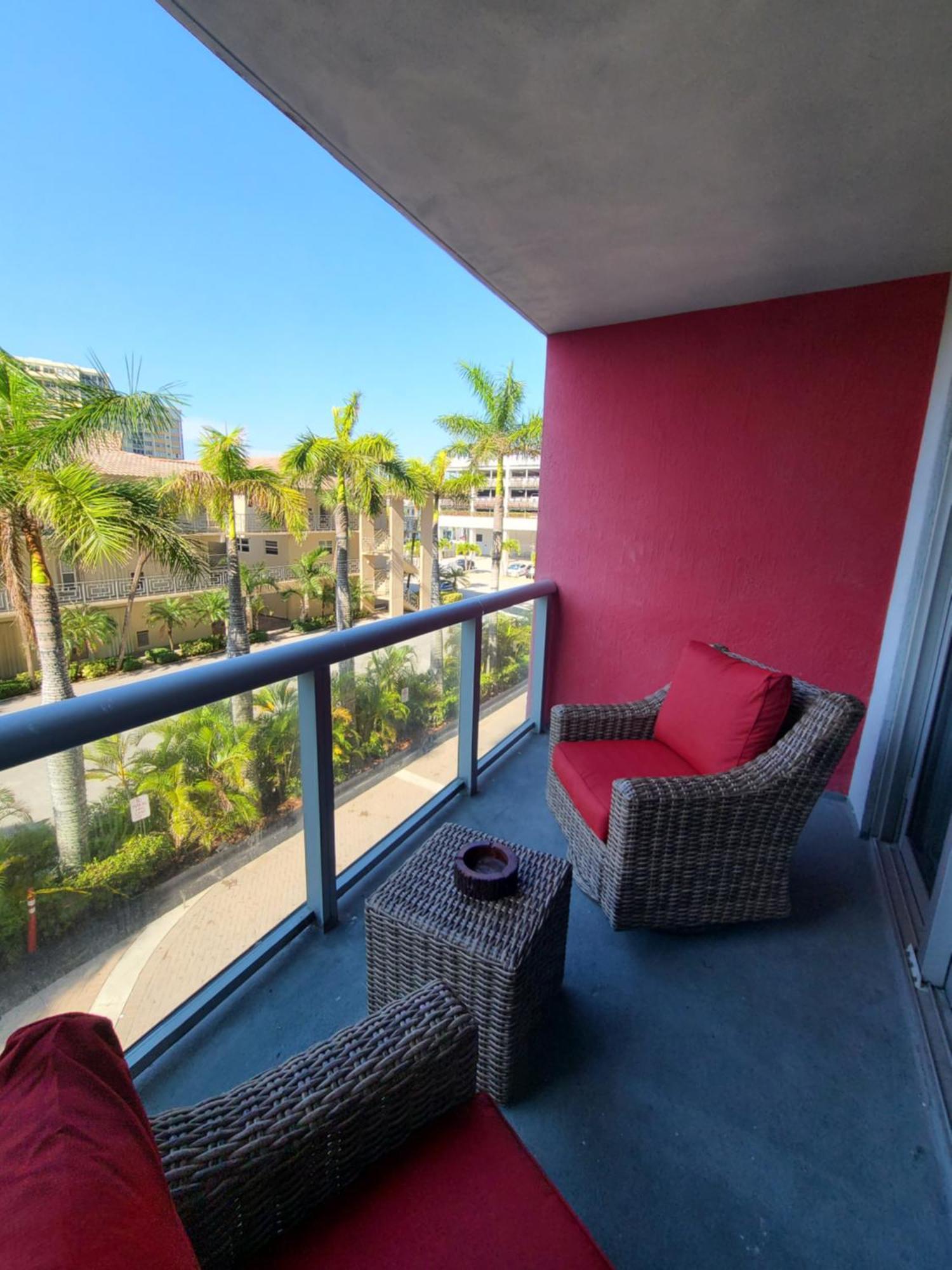 Beachwalk Resort & Condos Hallandale Beach Room photo